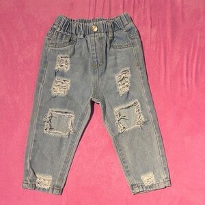 SHEIN Kids Ripped Denim Jeans